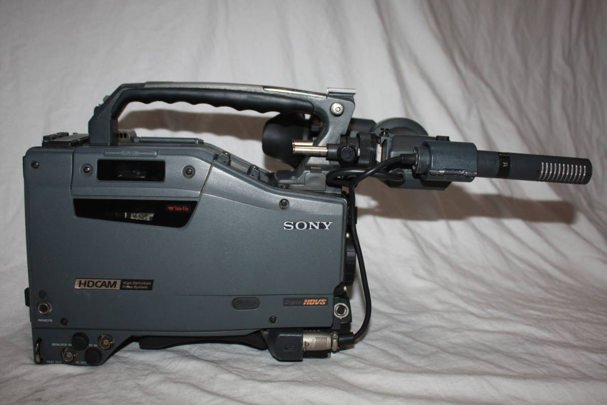 Sony HDW-730 HDCAM Broadcast Camcorder with HDVF-20A Viewfinder [e1046822765]