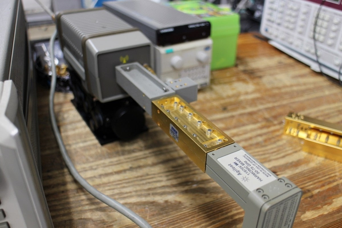 MRI CPVA20 Directional Coupler WR15 20dB 50.0-75.0GHz [g1049660563]