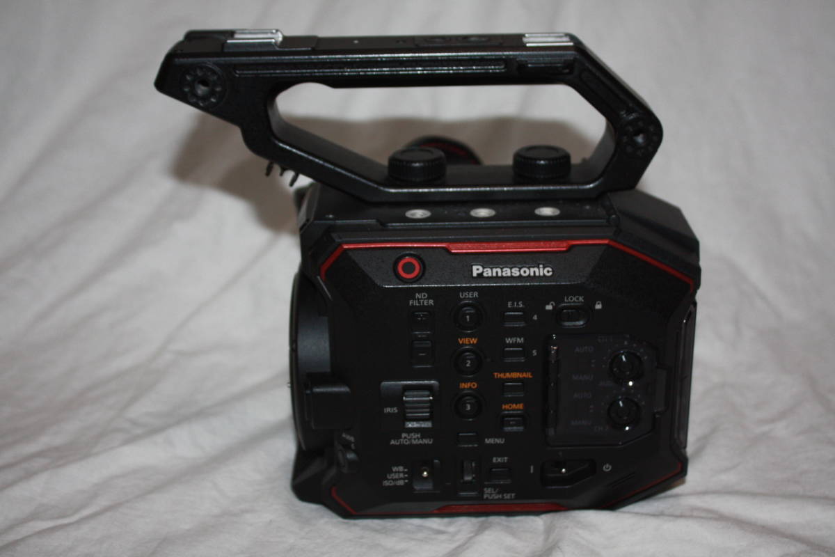 Panasonic AU-EVA1 5.7K Compact Cinema Camera [u1054422575]