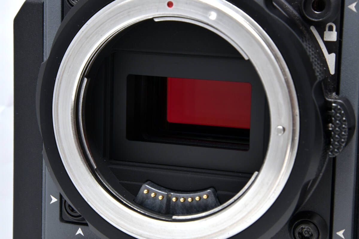 RED Digital Cinema Scarlet-W Dragon 5K Camera [k1129689671]
