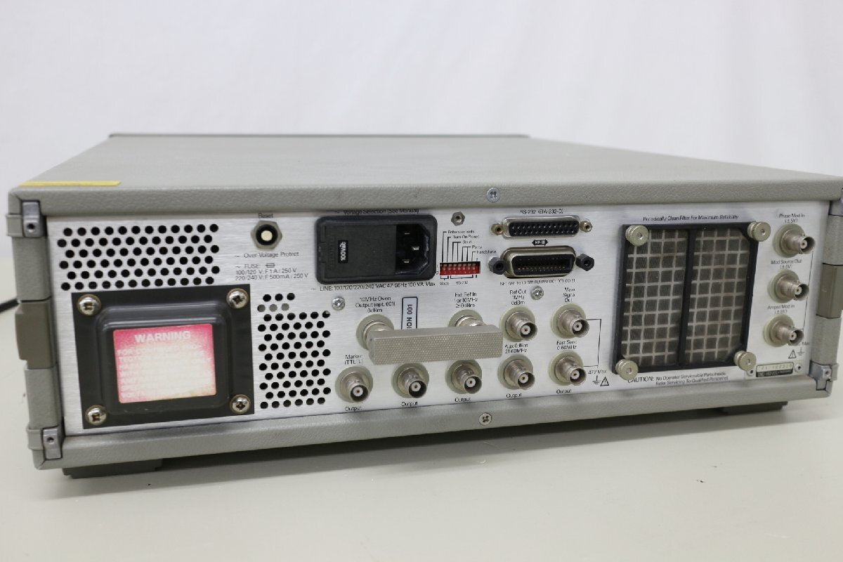HP 3325B/001 Synthesizer Function Generator [e1130496857]
