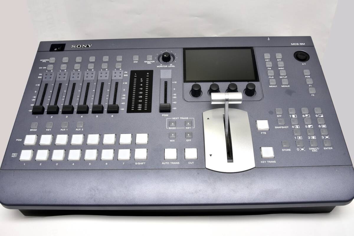 Sony MCS-8M Multi-Format Compact Switcher with Manual [m1139814953]