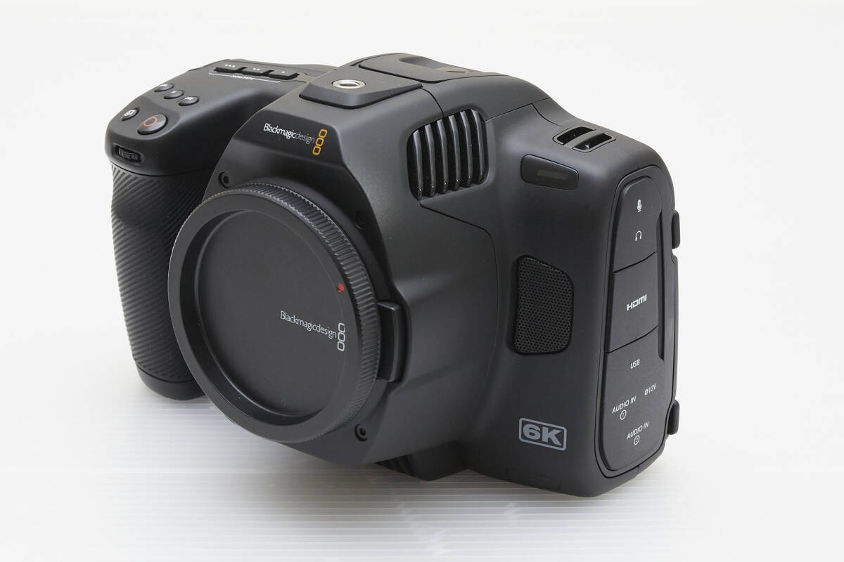 Blackmagic Design Pocket Cinema Camera 6K Pro [c1144956070]