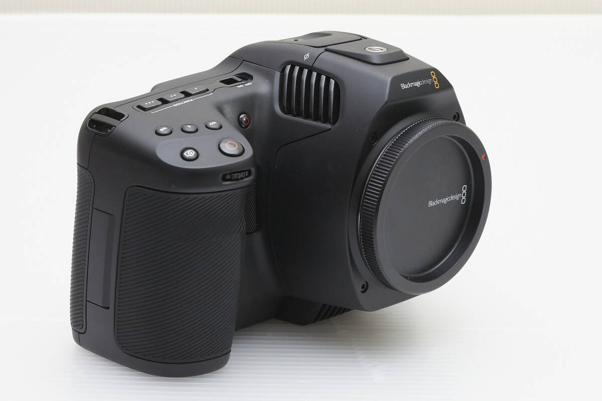Blackmagic Design Pocket Cinema Camera 6K Pro [c1144956070]