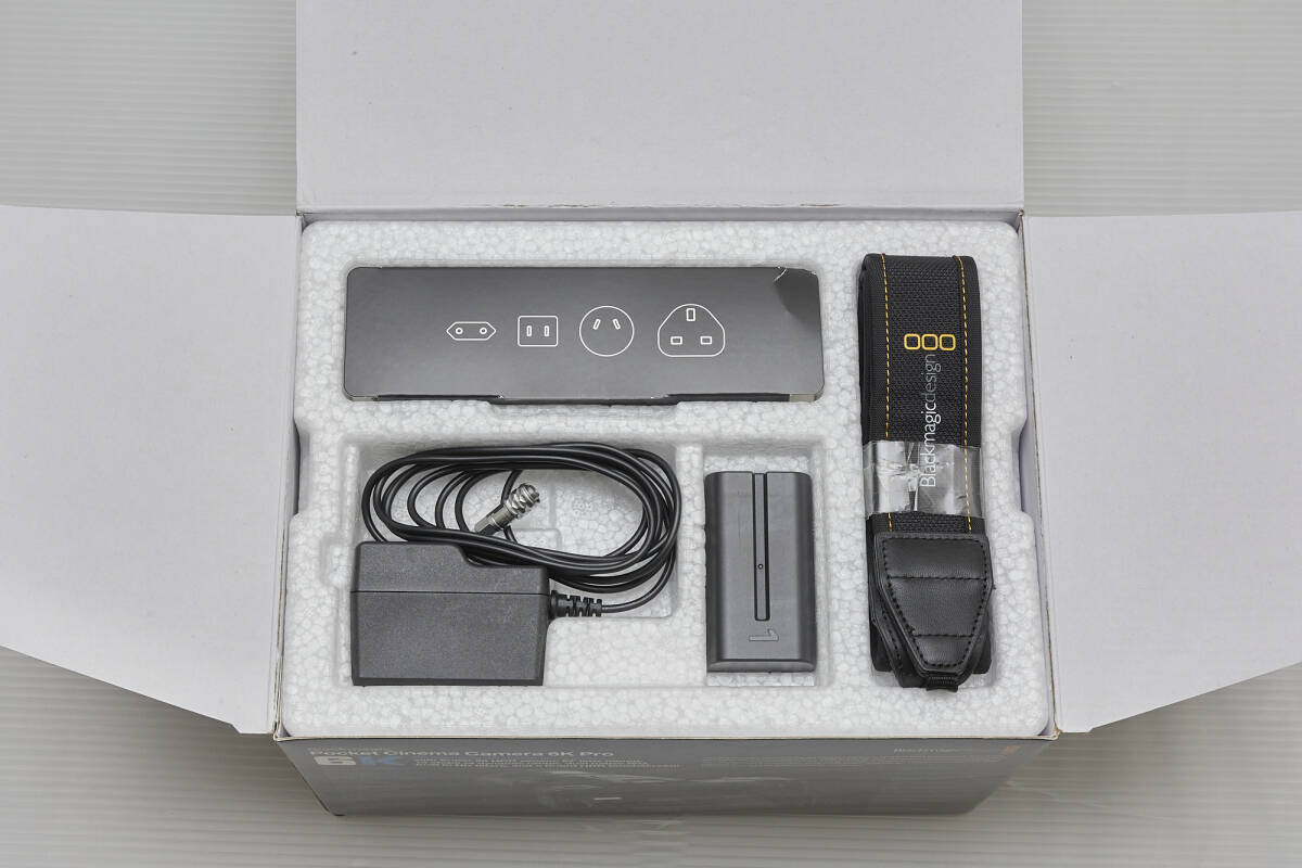 Blackmagic Design Pocket Cinema Camera 6K Pro [c1144956070]