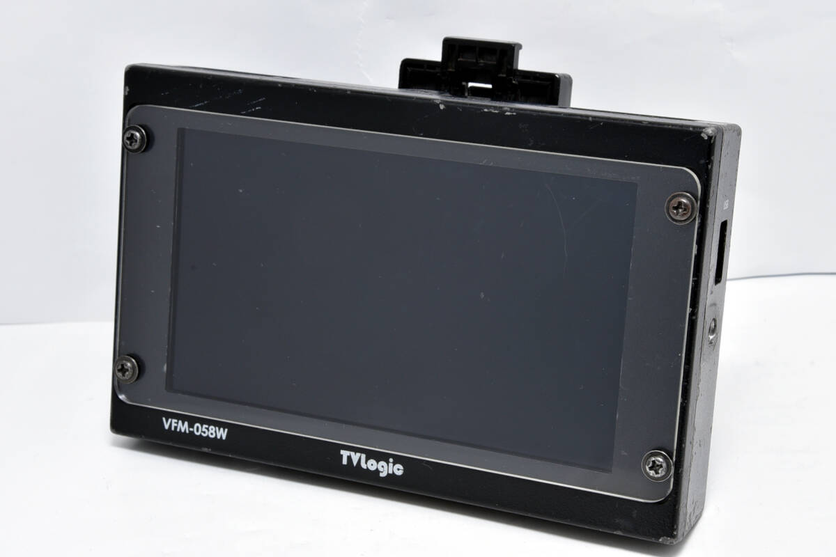 TVLogic VFM-058W 5.5-inch Full HD Viewfinder Monitor with Accessories [x1154770659]