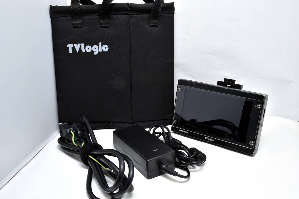 TVLogic VFM-058W 5.5-inch Full HD Viewfinder Monitor with Accessories [x1154770659]