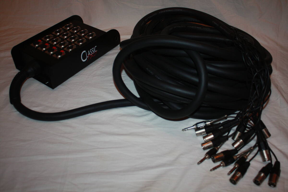 CLASSIC PRO Audio Cable with Large Storage Soft Case and Wheels [l1164924935]
