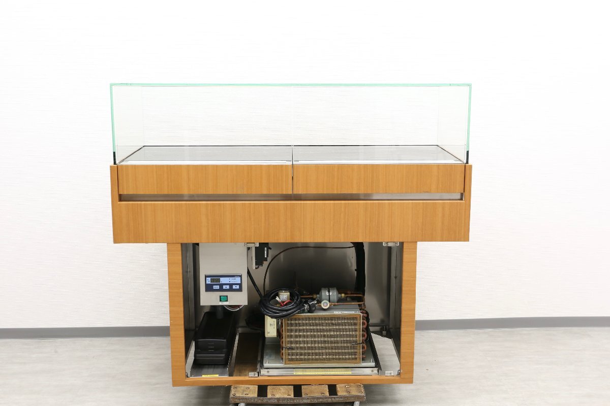Kyowa Refrigerated Showcase [r1177445250]