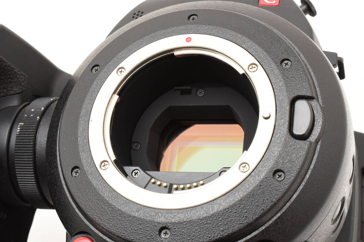 Canon EOS C100 Mark2 Camera with Accessories Set [u1180264774]