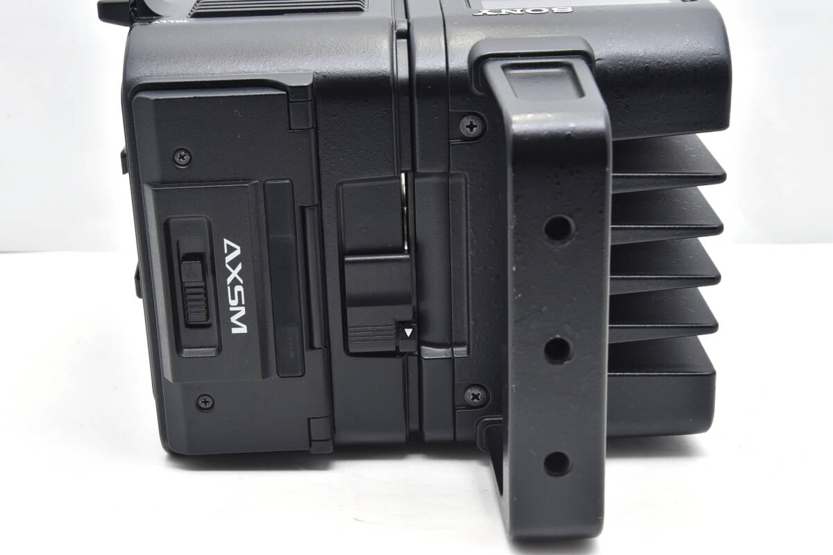 Sony HXR-IFR5 Interface Unit & AXS-R5 Recorder Set [t1181731897]