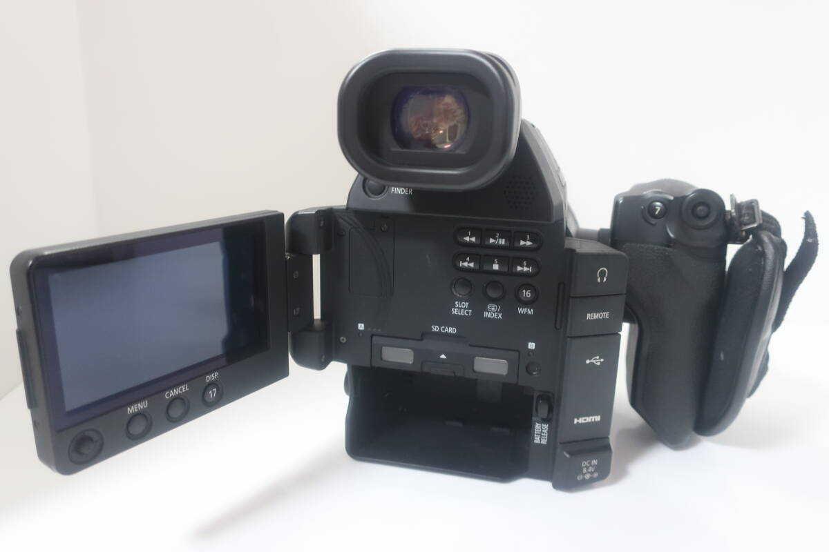 Canon EOS C100 Mark II Camera with Charger [x1183165911]