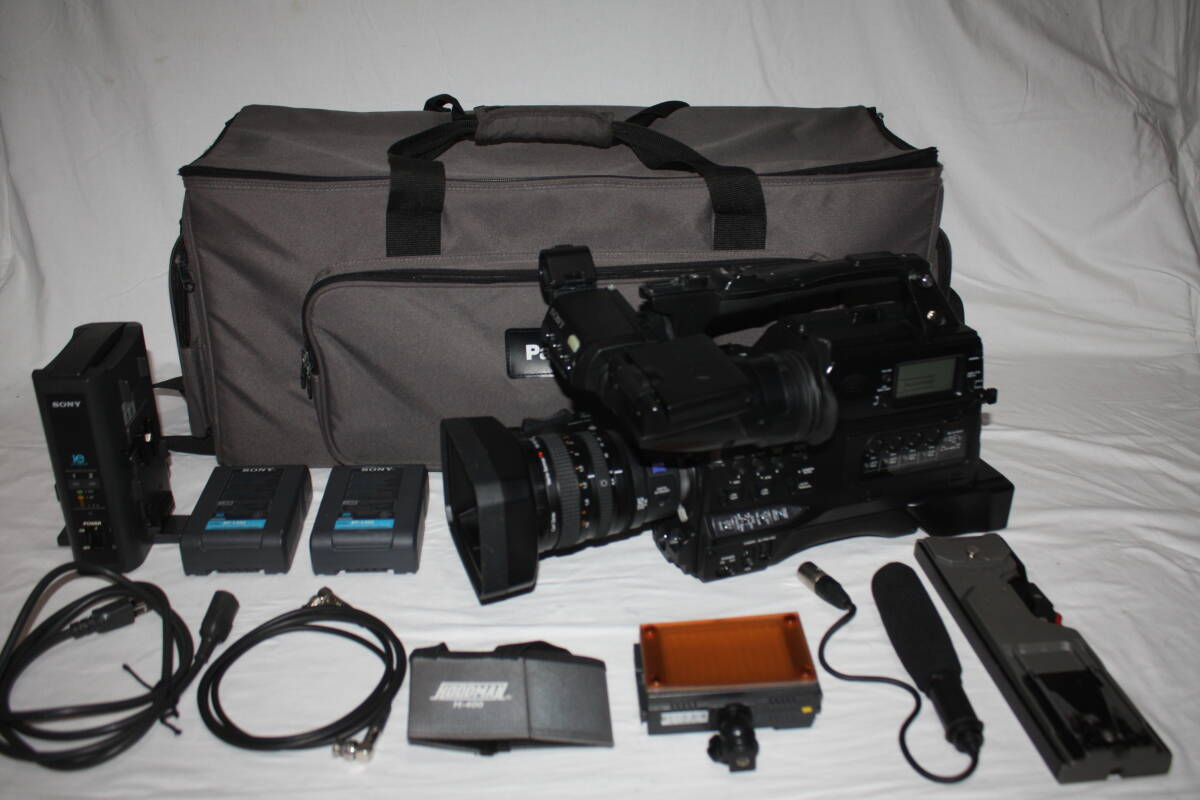 SONY HVR-S270J Professional Video Camera with Accessories [1190193534]