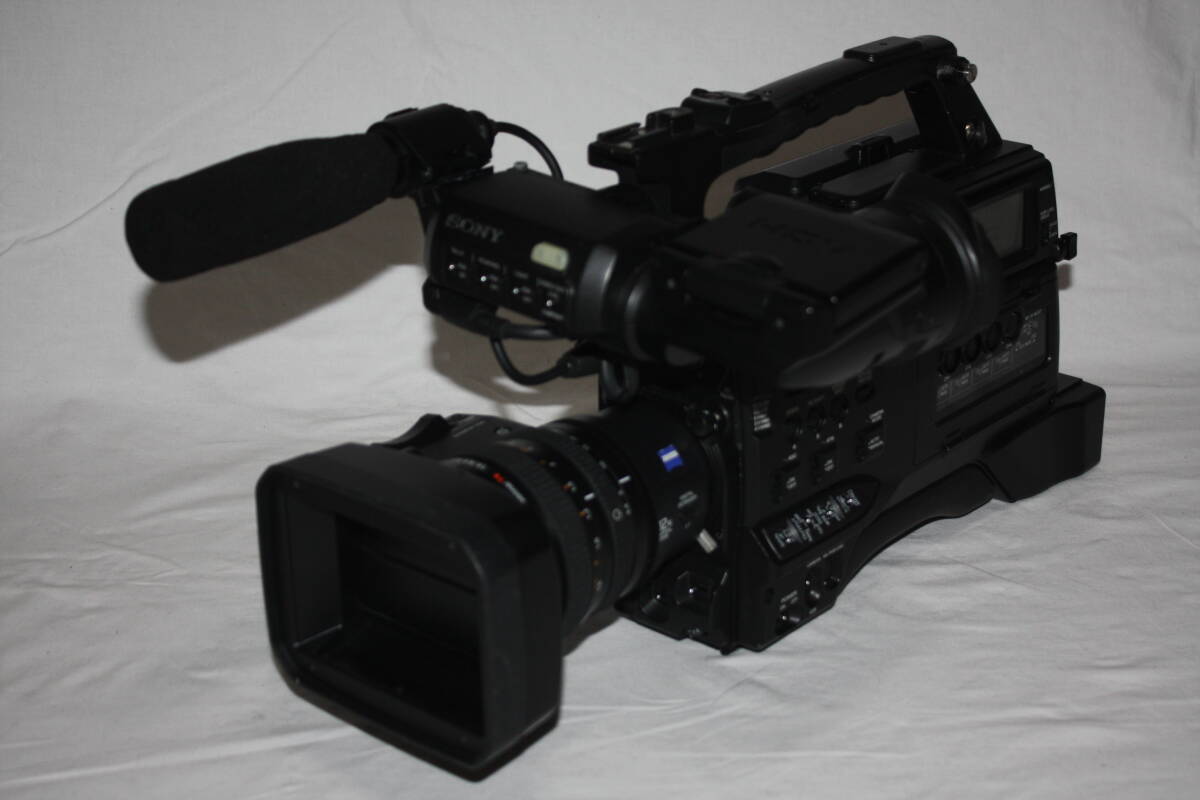 SONY HVR-S270J Professional Video Camera with Accessories [1190193534]