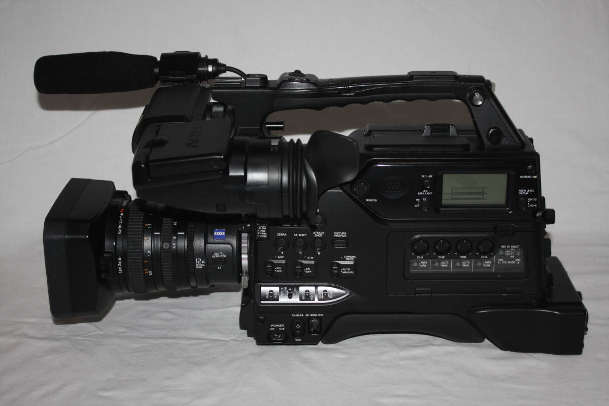 SONY HVR-S270J Professional Video Camera with Accessories [1190193534]