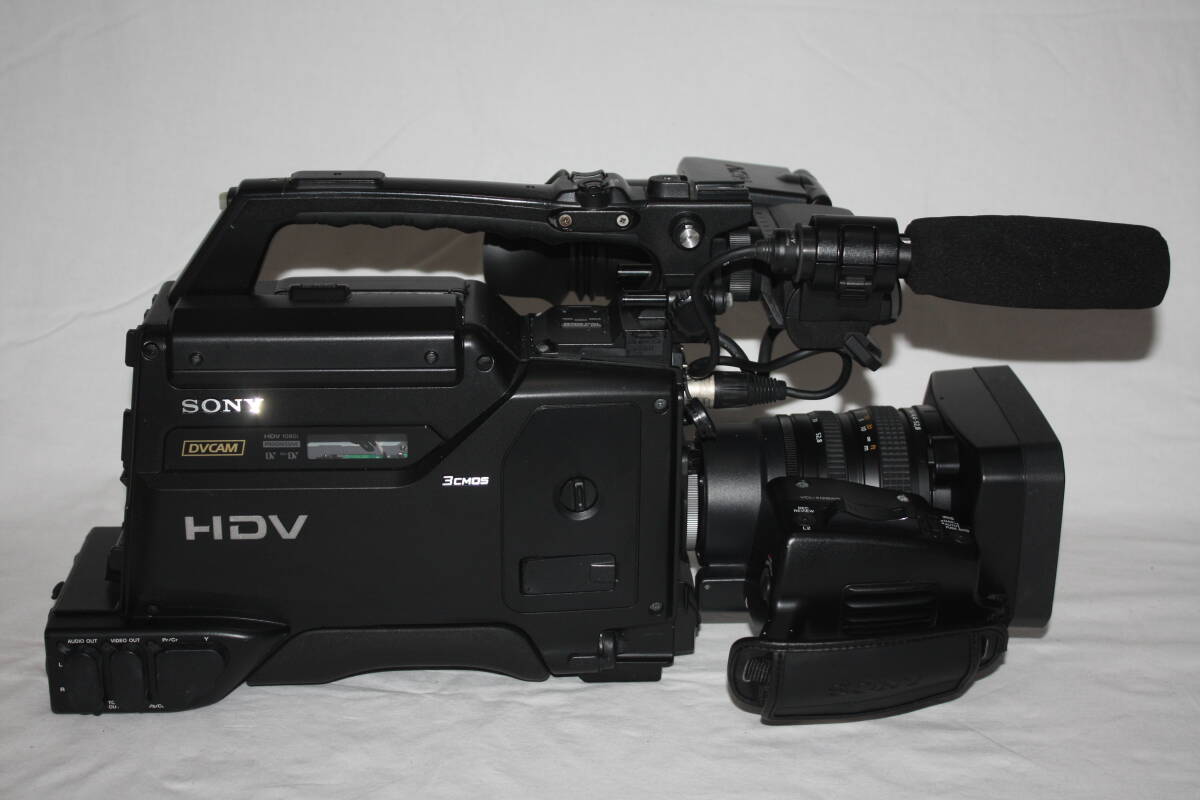 Sony HVR-S270J Professional Shoulder Video Camera [1190193534]