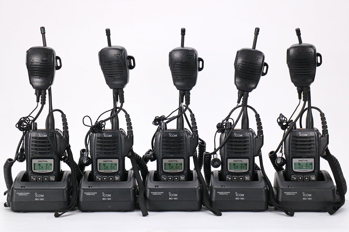 ICOM IC-DU65C Portable Digital Radio Charger Microphone Earphone Set with Spare Battery [w1192591541]