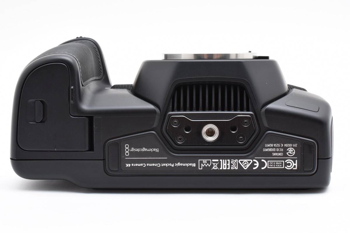 Blackmagic Design Pocket Cinema Camera 4K Micro Four Thirds Mount [j1193535294]