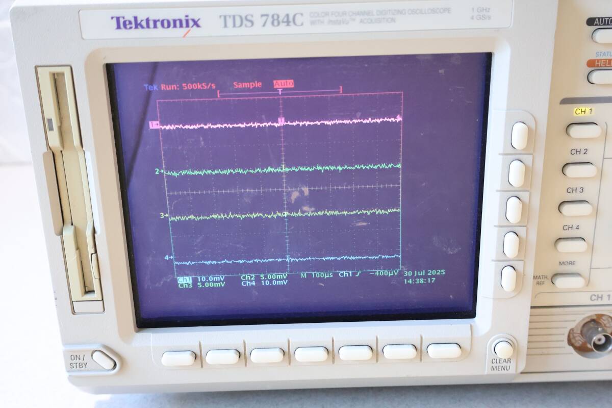 Tektronix TDS784C Digital Oscilloscope [h1195073835]