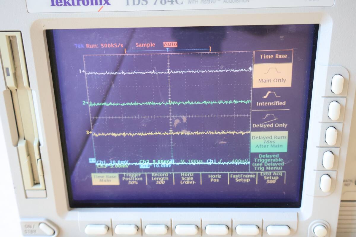 Tektronix TDS784C Digital Oscilloscope [h1195073835]
