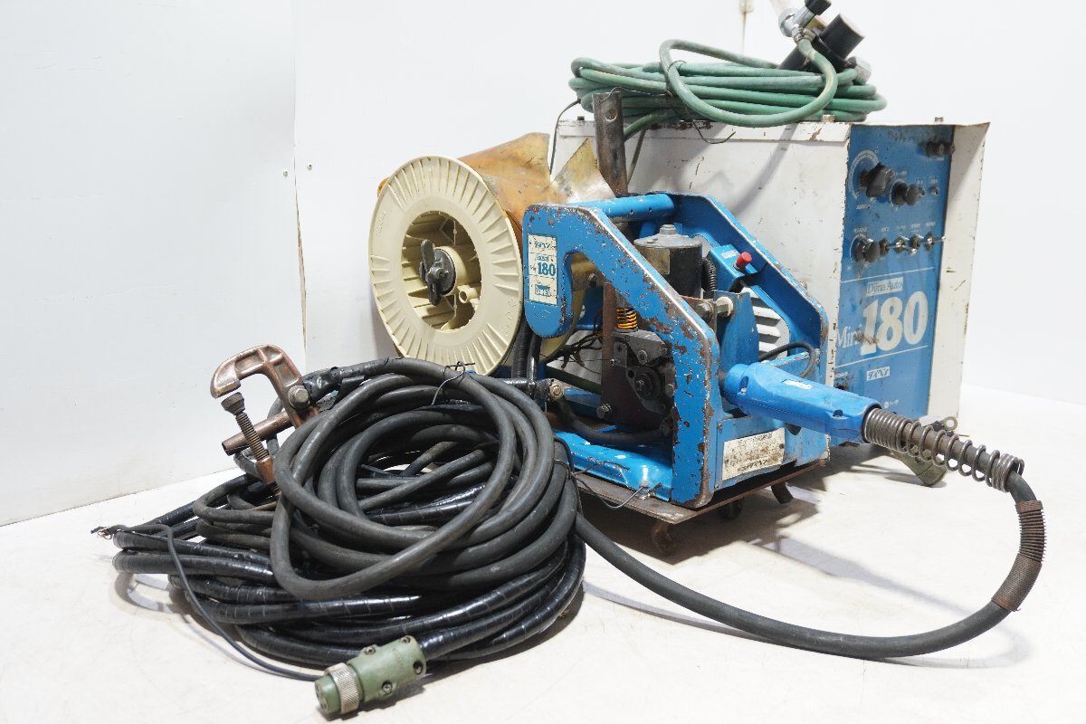 Daihen CPTM-1801 CO2 MAG Semi-Automatic Welding Machine 200V [k1197021598]