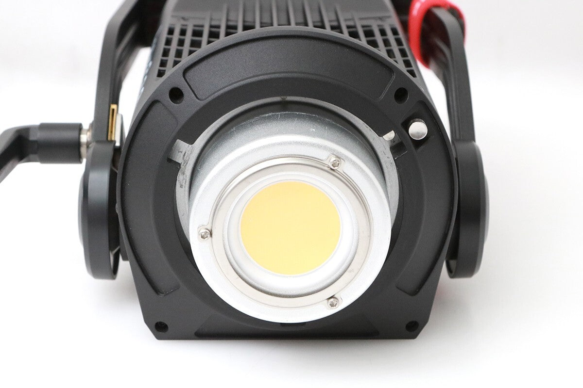 Aputure LS 600d LED Light [h1198792677]