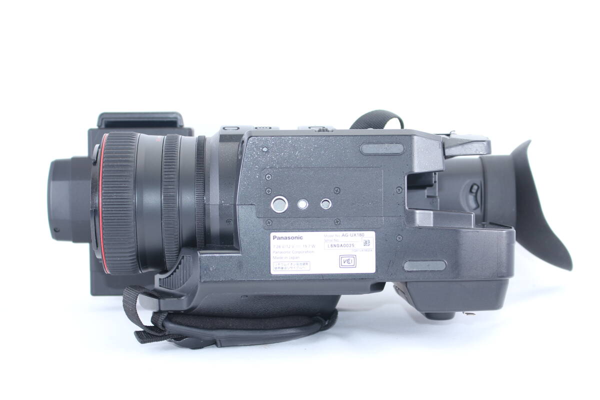 Panasonic AG-UX180 Camcorder [1200474703]