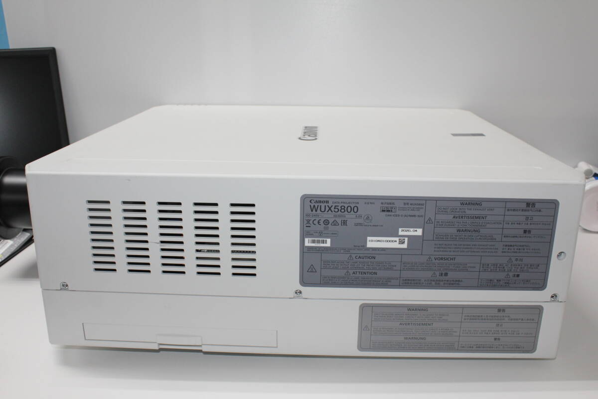 Canon WUX5800 Projector with Ceiling Mount [w1201107512]