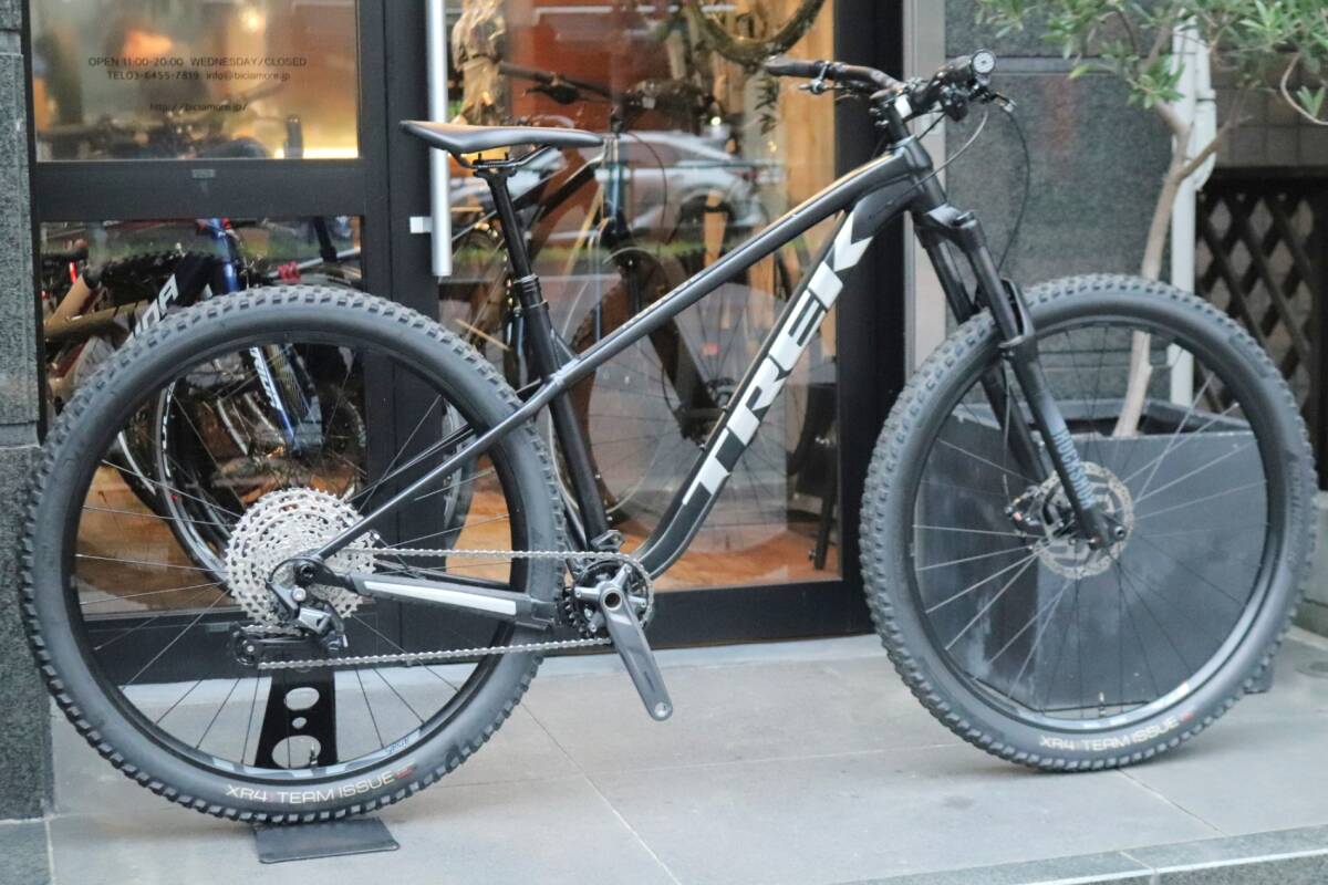 Trek Roscoe 7 2022 Mountain Bike M Size Shimano Deore M6100 12-Speed Aluminum 29 Inch [w1204776045]