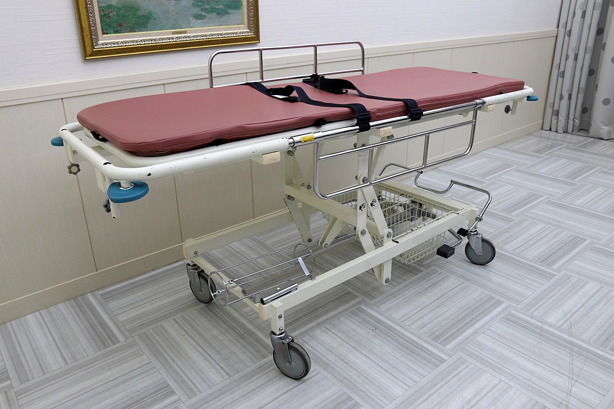 Ogawa M-801 High Low Stretcher Hospital Emergency Transport Bed [v1205434068]