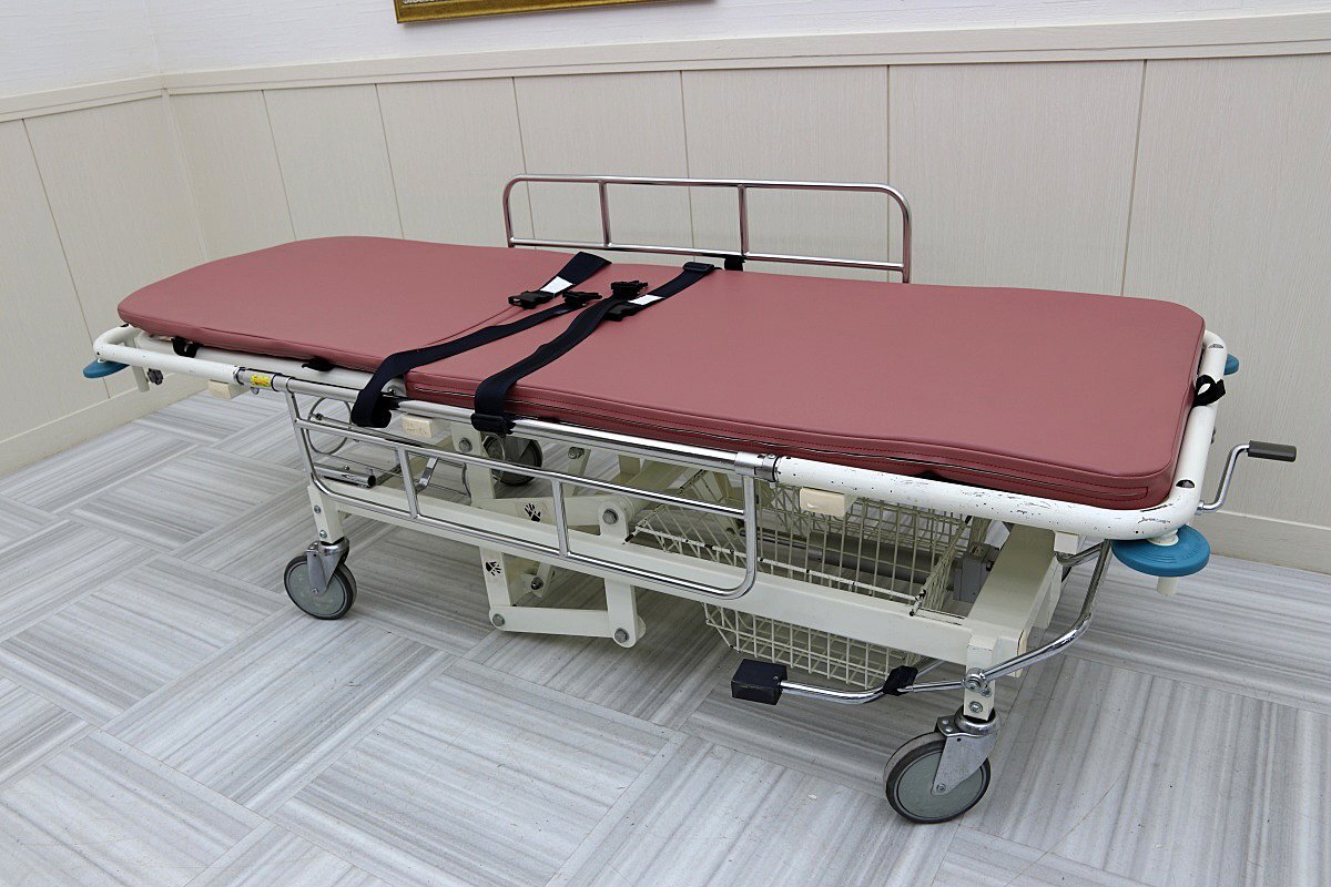Ogawa M-801 High Low Stretcher Hospital Emergency Transport Bed [v1205434068]
