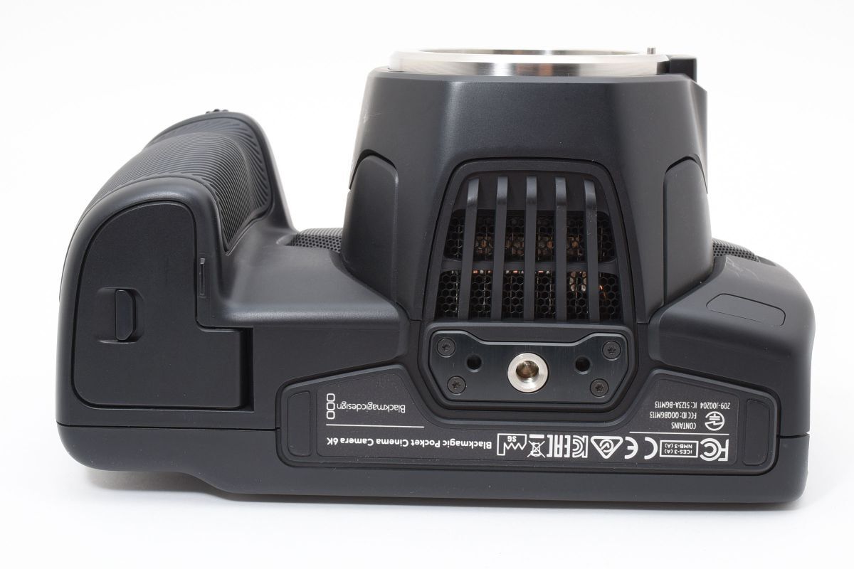 BlackmagicDesign Pocket Cinema Camera 6K Canon EF mount [p1208310260]