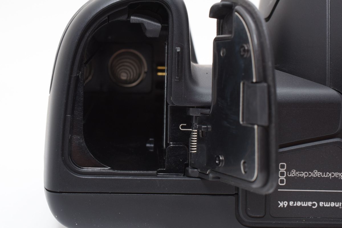 BlackmagicDesign Pocket Cinema Camera 6K Canon EF mount [p1208310260]