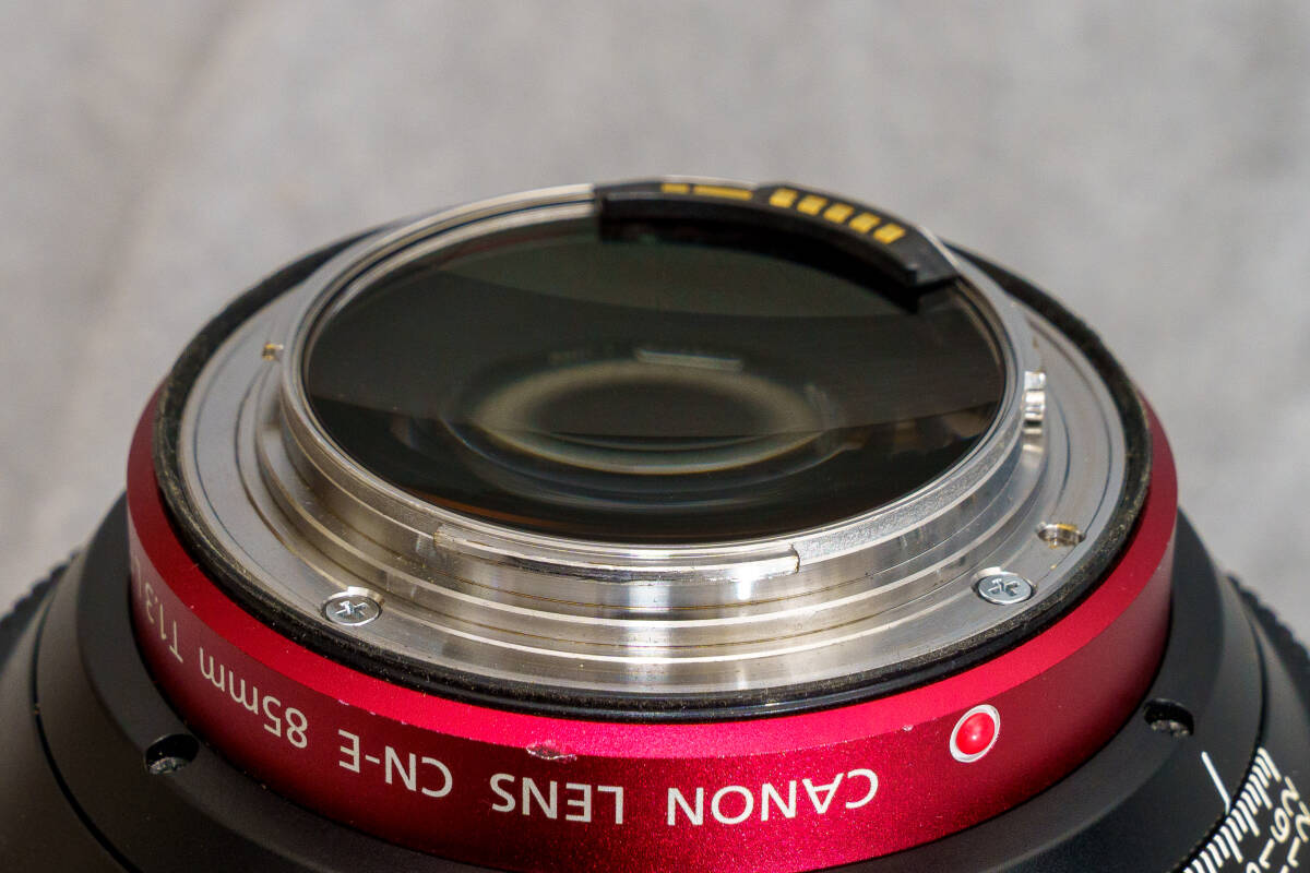 Canon CN-E 85mm T1.3 LF Cinema Lens [1209435151]