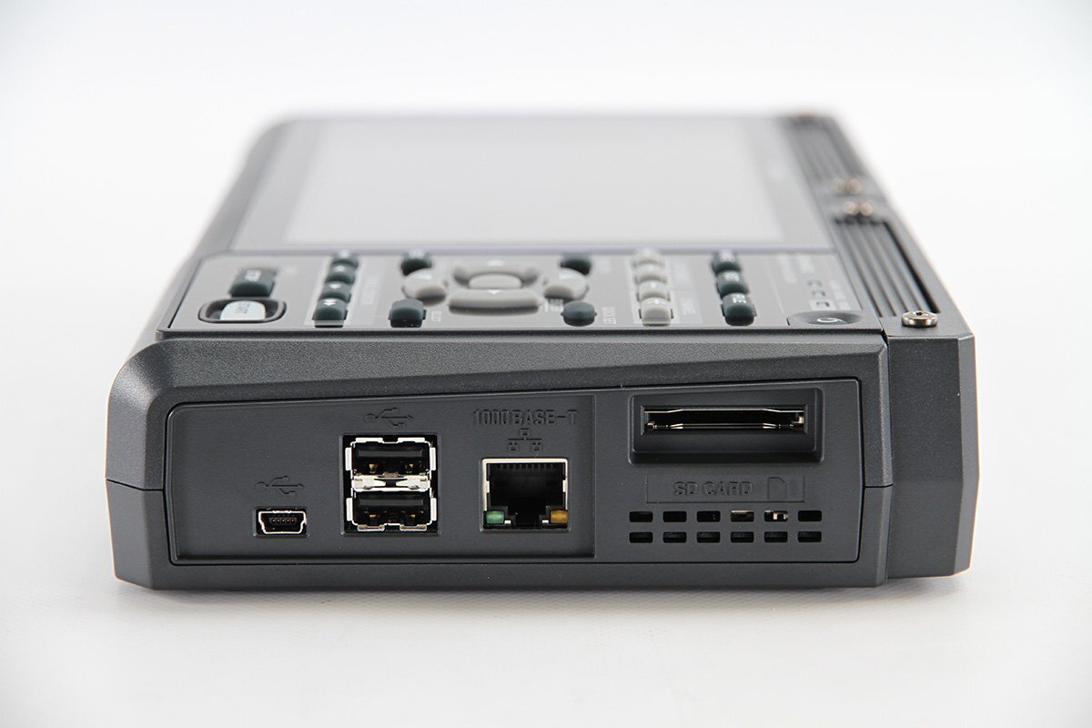 HIOKI LR8450-01 Wireless LAN Equipped Measuring Instrument [n1211156225]