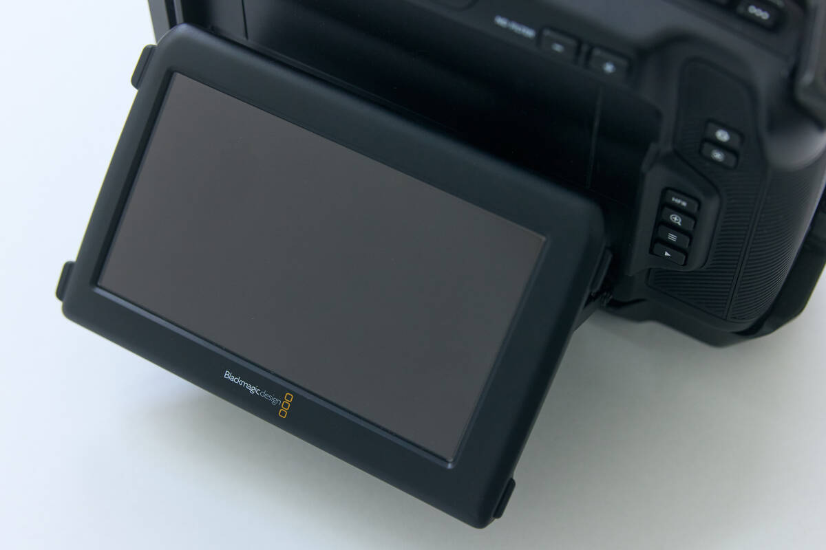 Blackmagic Pocket Cinema Camera 6K Pro - BMPCC6K Pro with SmallRig Rig [c1212033946]