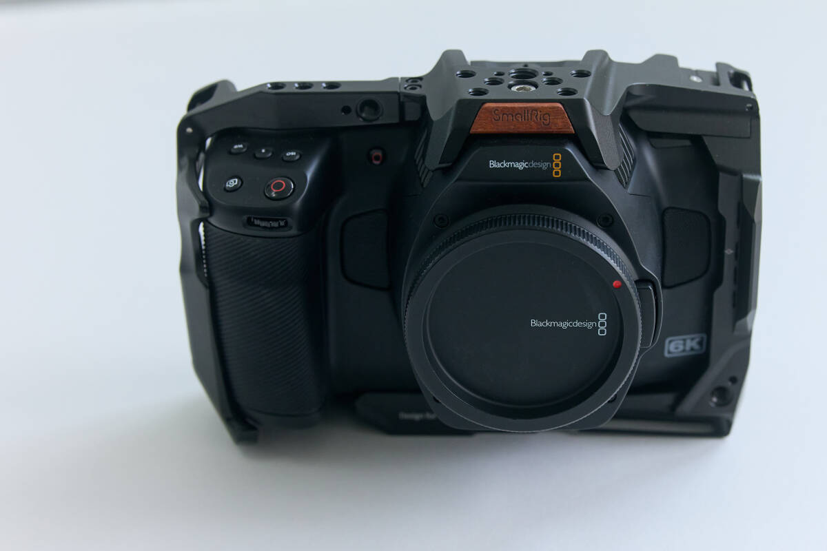 Blackmagic Pocket Cinema Camera 6K Pro - BMPCC6K Pro with SmallRig Rig [c1212033946]
