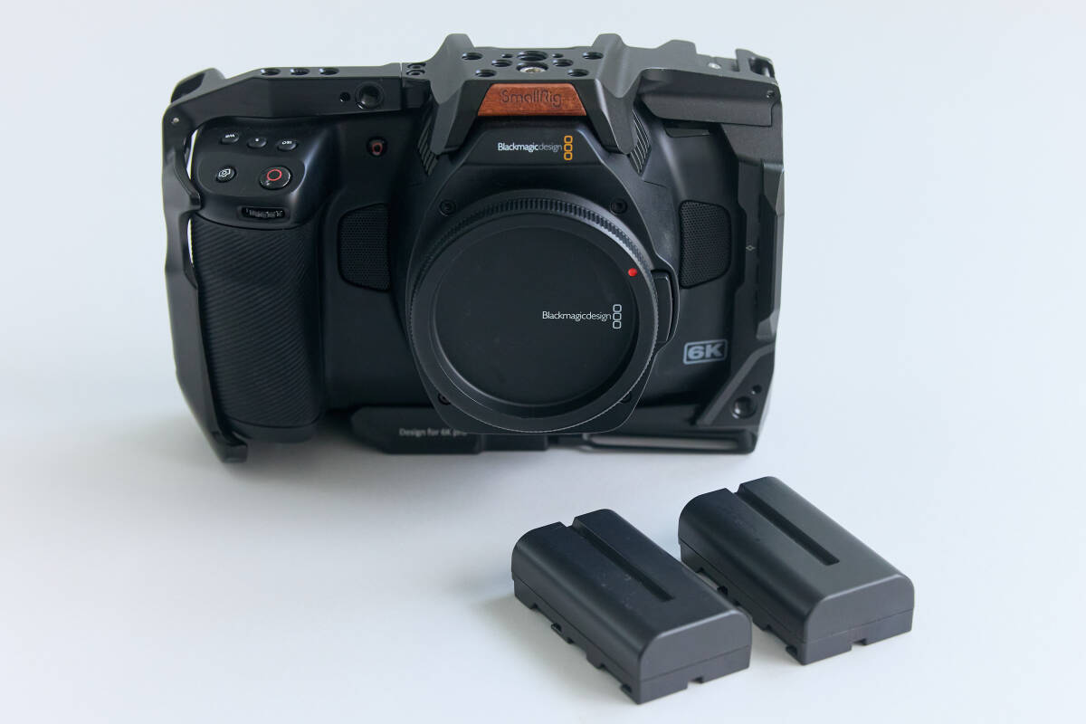 Blackmagic Pocket Cinema Camera 6K Pro - BMPCC6K Pro with SmallRig Rig [c1212033946]