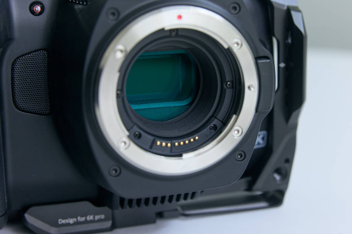 Blackmagic Pocket Cinema Camera 6K Pro - BMPCC6K Pro with SmallRig Rig [c1212033946]