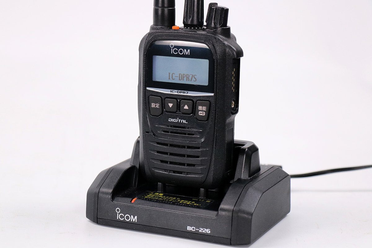 ICOM IC-DPR7S PLUS Radio Digital Transceiver Portable Handy Rechargeable Battery Charger Bonus Included [q1214096766]