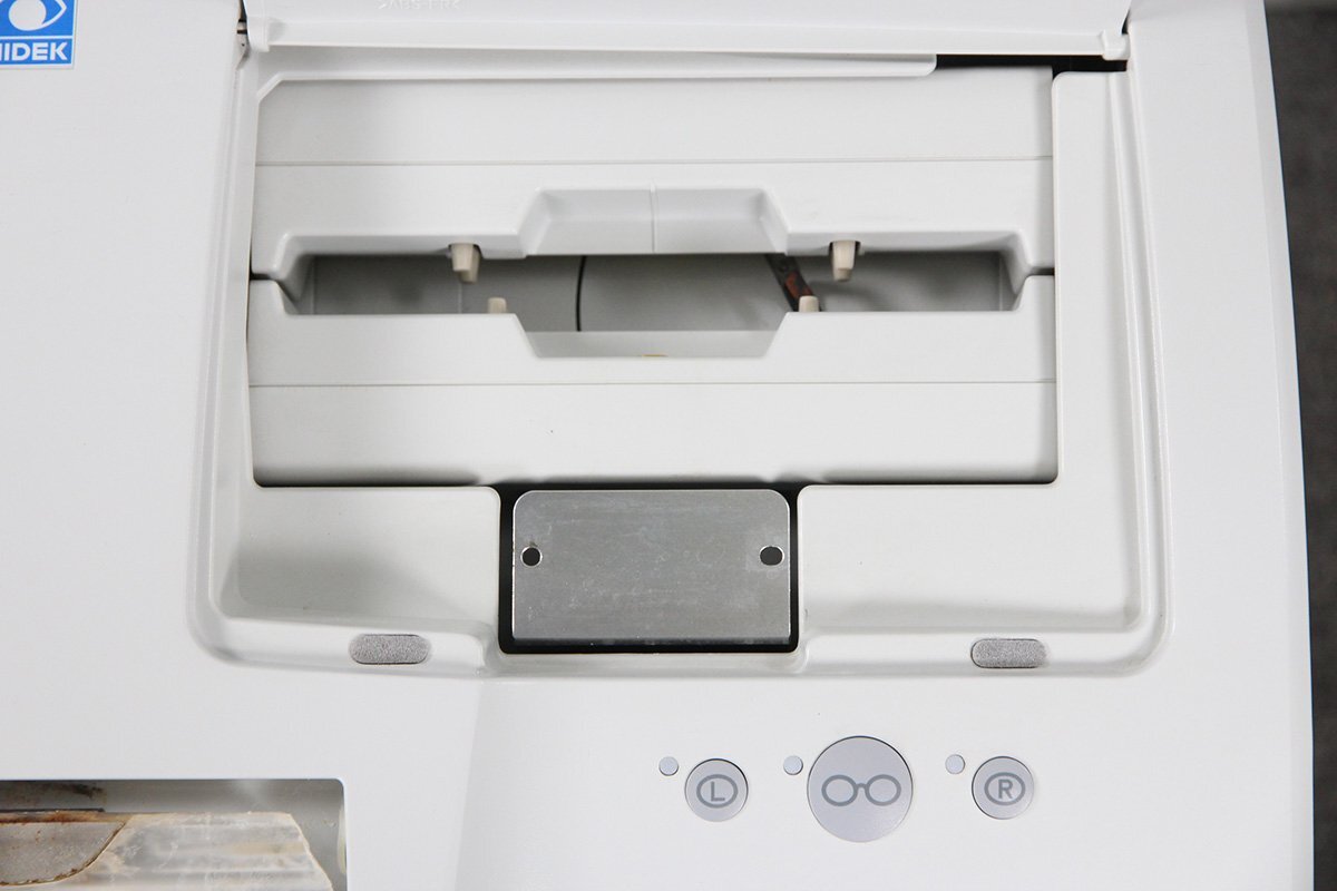 NIDEK LE-1000 PL-4 S Eyeglass Lens Processing Machine [v1213806898]