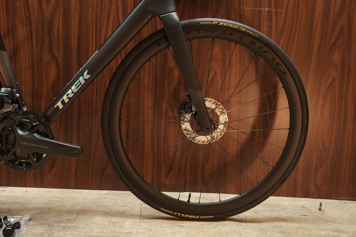 TREK Madone SLR7 Gen8 Road Bike Shimano Ultegra R8170 DI2 2X12S Bontrager Aeolus PRO 37 Size ML 2025 [v1214540670]