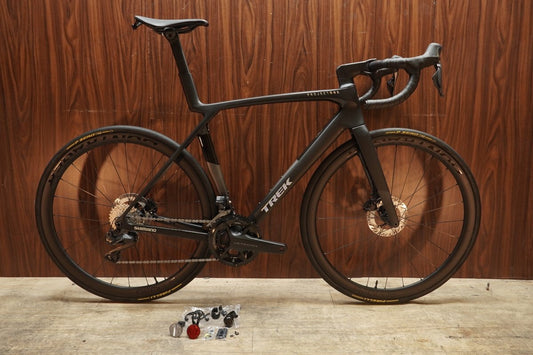 TREK Madone SLR7 Gen8 Road Bike Shimano Ultegra R8170 DI2 2X12S Bontrager Aeolus PRO 37 Size ML 2025 [v1214540670]