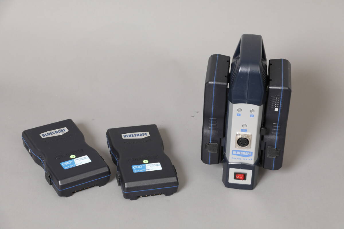 BLUE SHAPE V-mount Battery 90Wh with Charger - 4 Pieces [m1215225133]