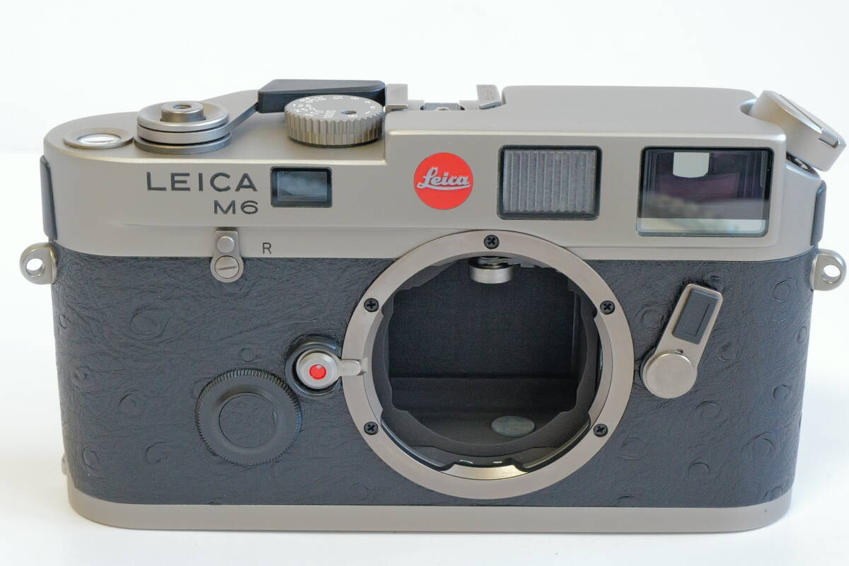 Leica M6 Titanium Camera [r1215493920]