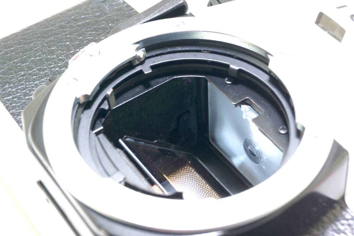 Leica R6.2 Camera with 2 Lens Set [t1215960606]