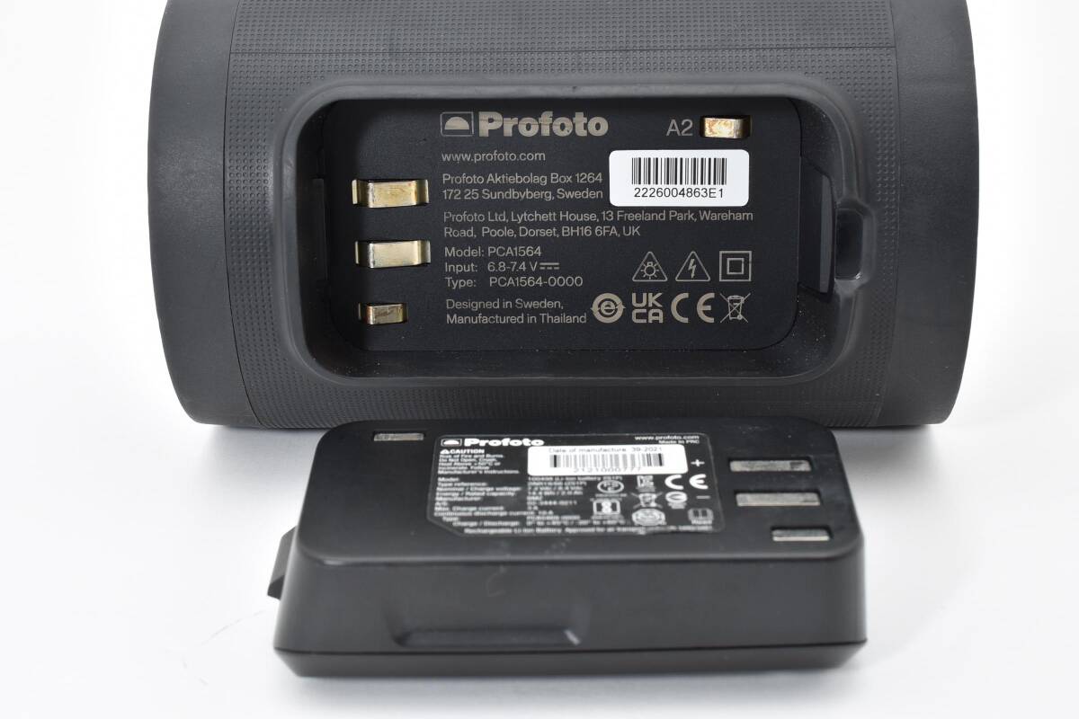 Profoto A2 901250 Battery Powered Monolight 100Ws with Battery and Charger [d1217148975]