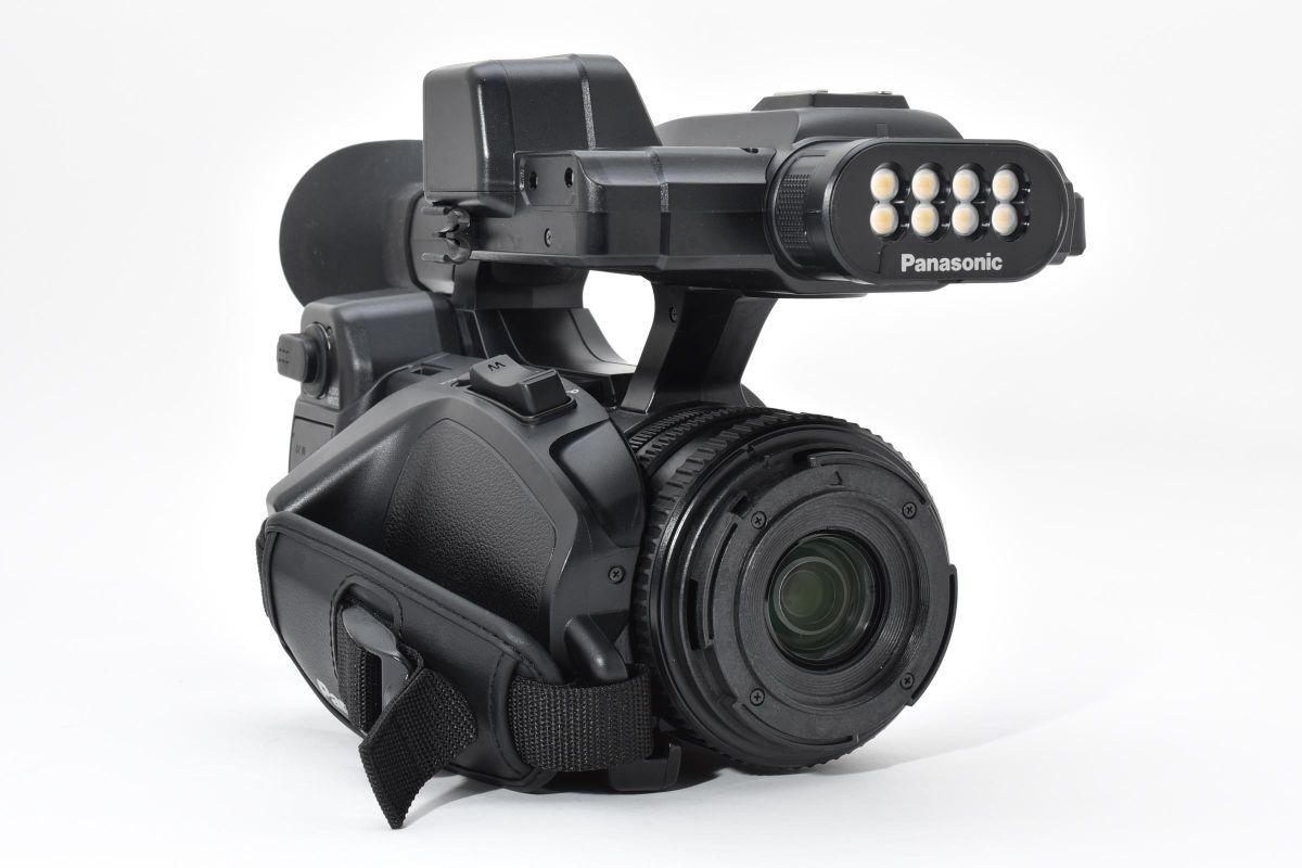 Panasonic AG-AC30 Professional Video Camera [u1217742609]