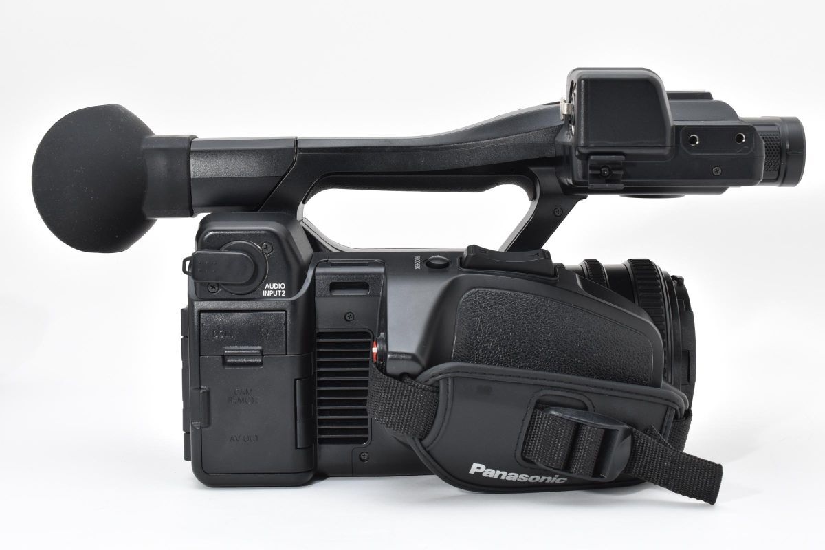 Panasonic AG-AC30 Professional Video Camera [u1217742609]