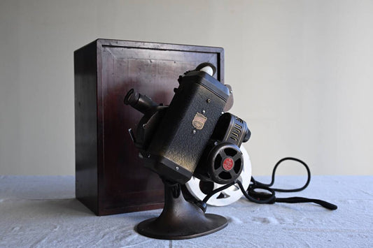 Rokuosha SAKURASCOPE 16mm Projector Vintage Industrial Design [1218726157]